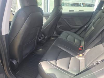 Tesla Model 3Long Range AWD 4d