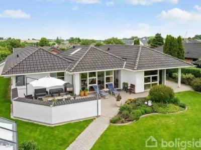 Til salg: Sl&oslash;rvingevej 17, Vejle - Villa p&aring; 190 m&sup2;