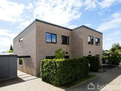 Til salg: Lundsh&oslash;jvej 18C, H&oslash;jbjerg - R&aelig;kkehus p&aring; 130 m&sup2;