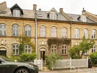Til salg: Heisesgade 49, K&oslash;benhavn &Oslash; - R&aelig;kkehus p&aring; 136 m&sup2;