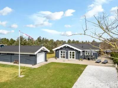 Til salg: Karinavej 49, L&oslash;kken - Fritidsbolig p&aring; 109 m&sup2;