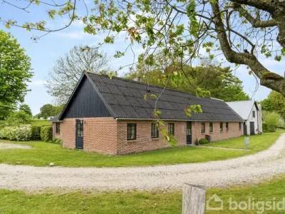 Til salg: Tingskovvej 11, Testrup, M&aring;rslet - Villa p&aring; 181 m&sup2;